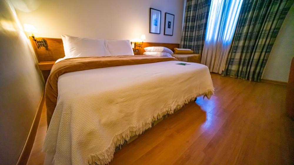 Hotel Serra Alta